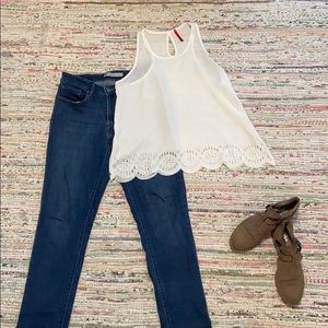 Tank top with scallop detail